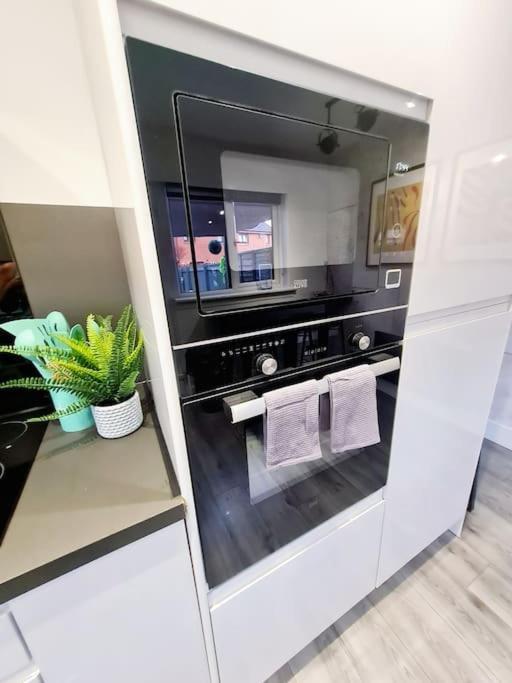 גלאזגו Lovely House With Back Garden - Private Driveway מראה חיצוני תמונה